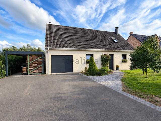 Maison, Locon