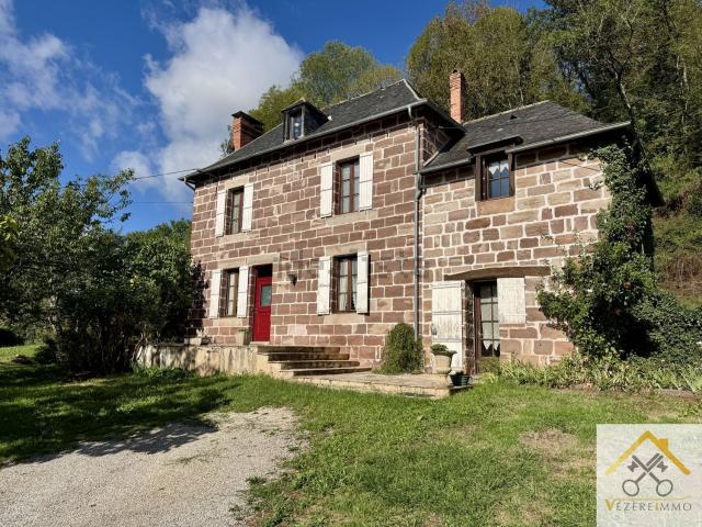 Maison, Saint Viance