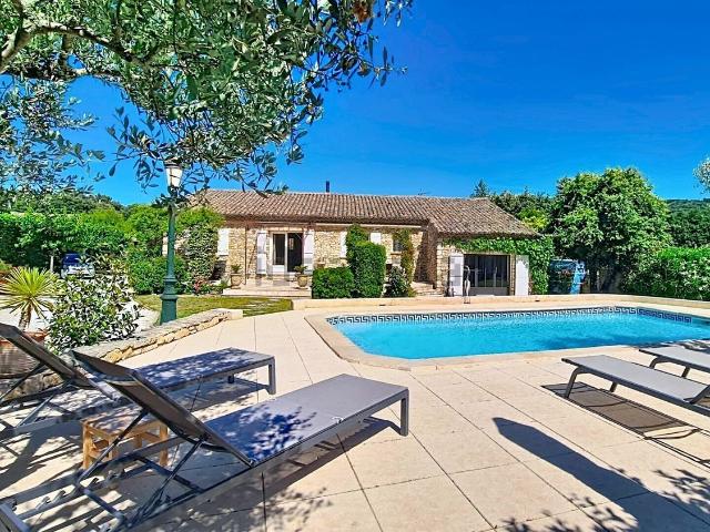 Maison, Saint Victor des Oules