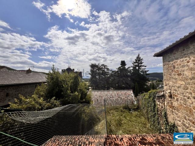 Maison, Saint Victor
