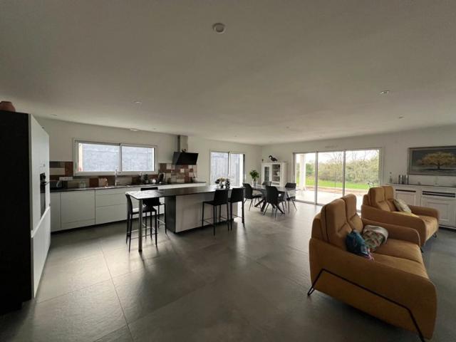 Maison Saint Vincent Sur Jard 4 pièce s 120 m2