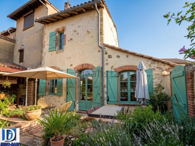 Maison, Saint Ybars