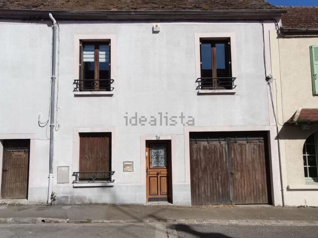 Maison, Sainte Mesme