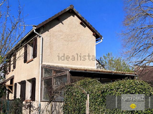 Maison, Sainte Mesme