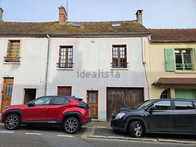 Maison, Sainte Mesme
