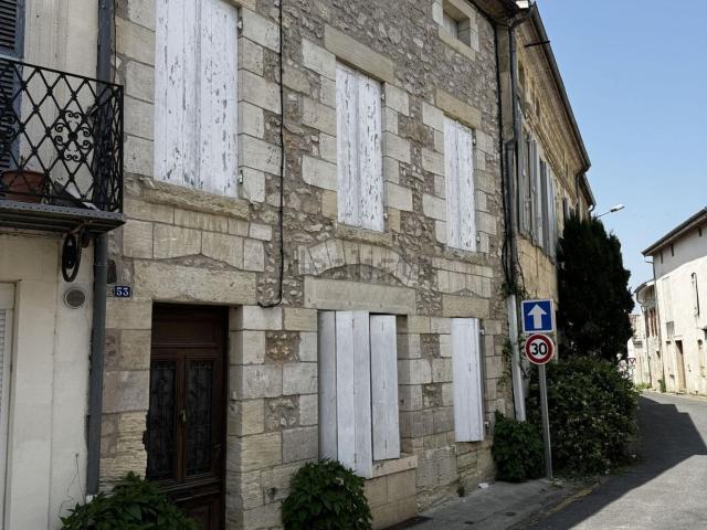 Maison, Sainte Bazeille