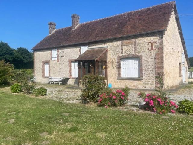 Maison, Sainte Céronne lès Mortagne