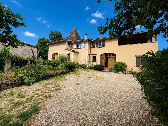 Maison, Sainte Colombe de Villeneuve