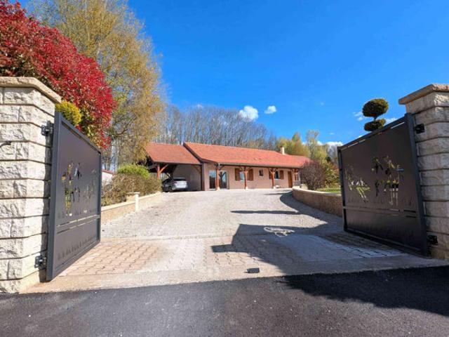 Maison Sainte Croix En Bresse 130 m2