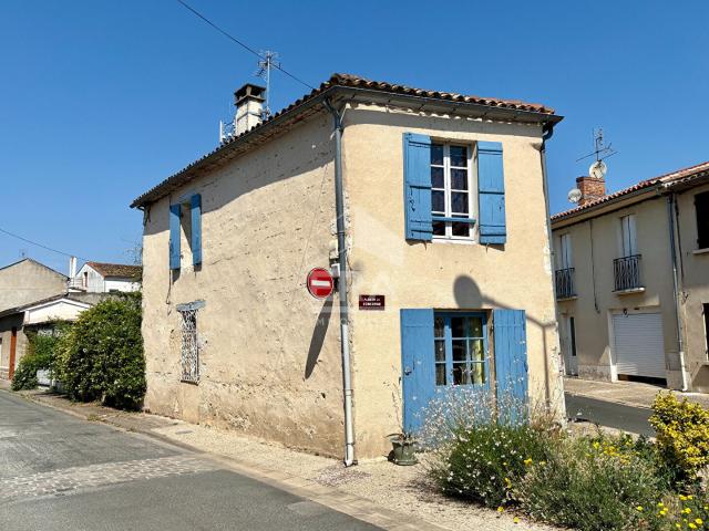 Maison Sainte Foy La Grande 89m2 habitables dont 2 chambres avec jardinet