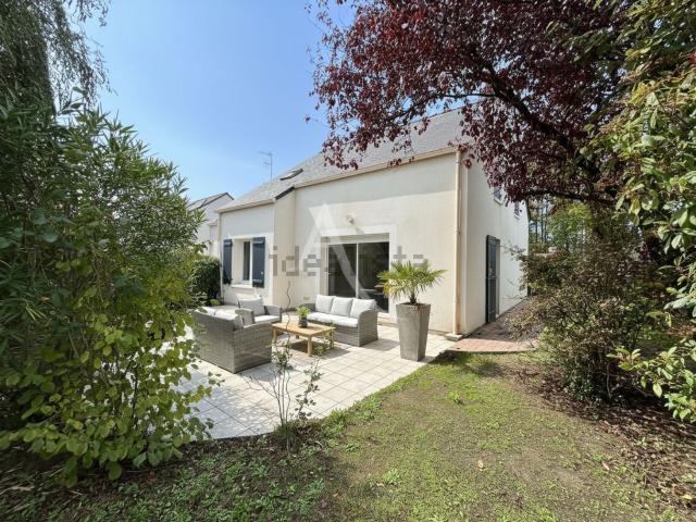 Maison, Sainte Luce sur Loire