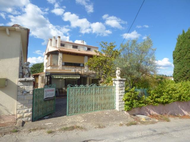 Maison, Sainte Tulle
