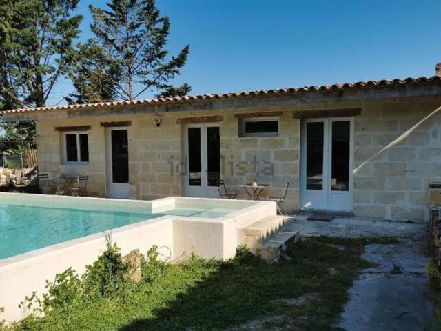 Maison, Sainte Terre