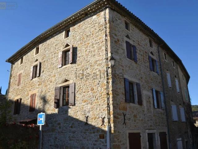 Maison, Salavas