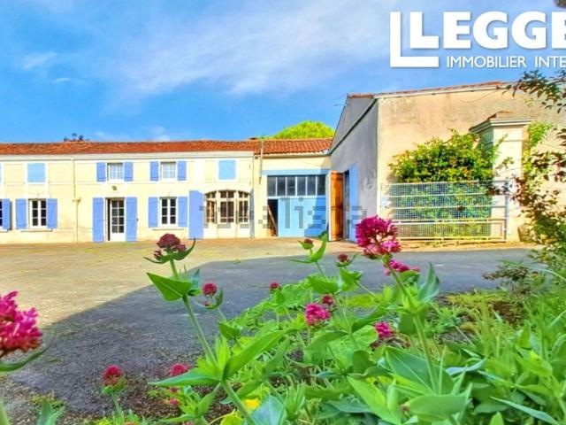 Maison, Saleignes