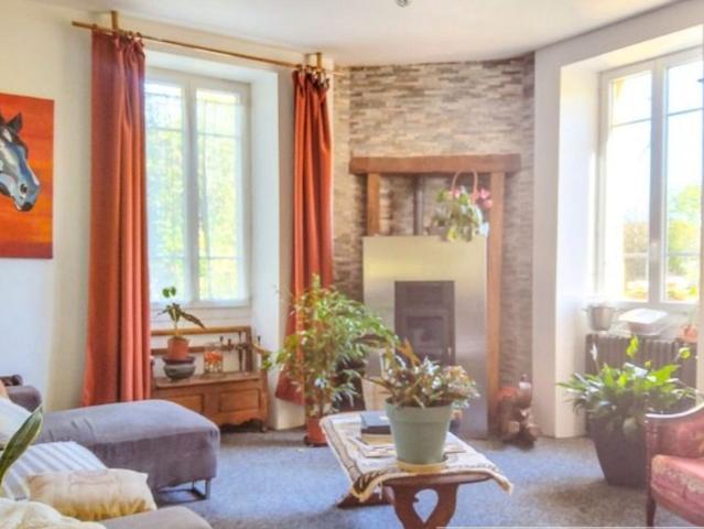 Maison Salies Du Salat T9, maisonnette 80m2 sur terrain de 3320m2