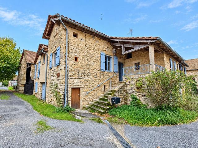 Maison, Salles Courbatiès