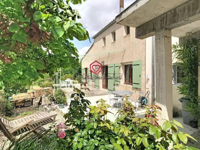 Maison, Salles sur l&apos Hers