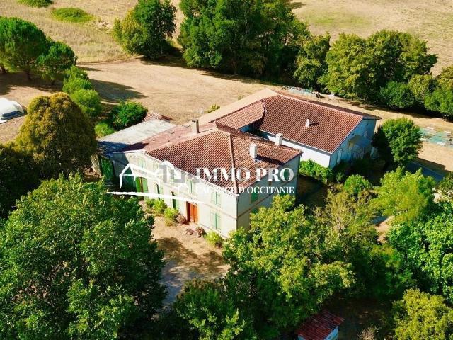 Maison, Samatan
