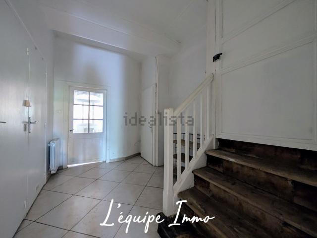 Maison, Samatan