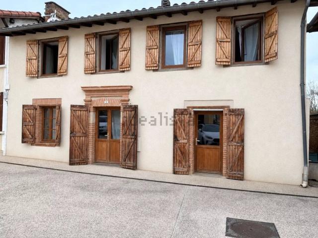 Maison, Samatan
