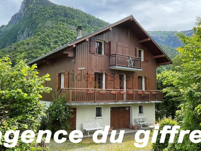 Maison, Samoëns