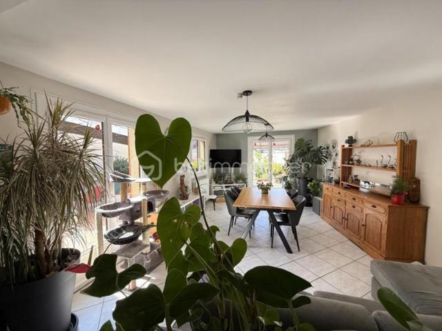 MAISON SANS TRAVAUX T4 104m2 3 CHAMBRES JARDIN & GARAGE PROCHE CENTRE VILLE