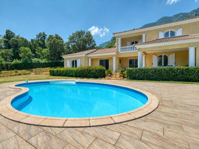 Maison, Santa Maria Poggio