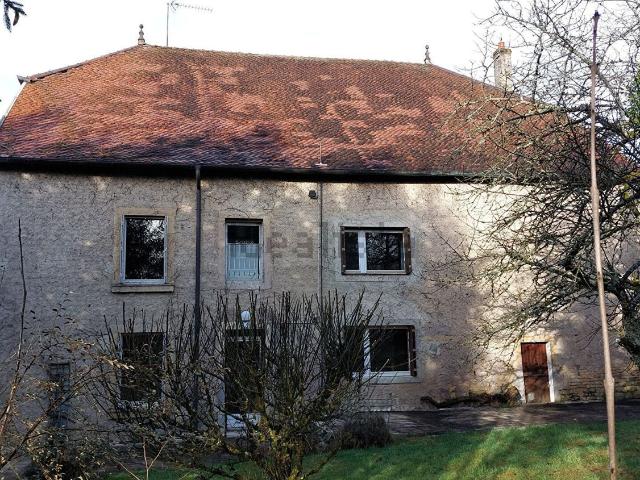 Maison, Saponcourt