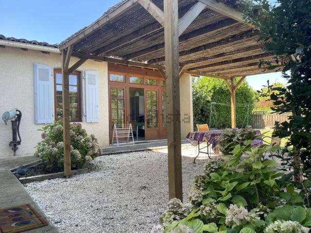 Maison, Saramon