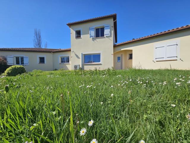 Maison, Saramon