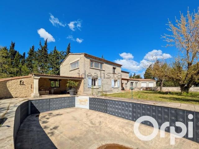 Maison, Sarrians