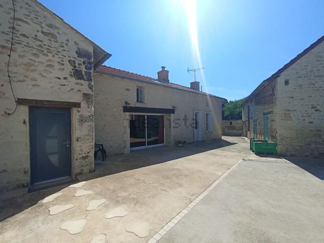 Maison, Scorbé Clairvaux