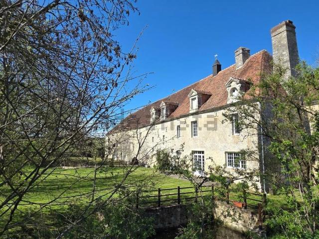 Maison, Sévigny