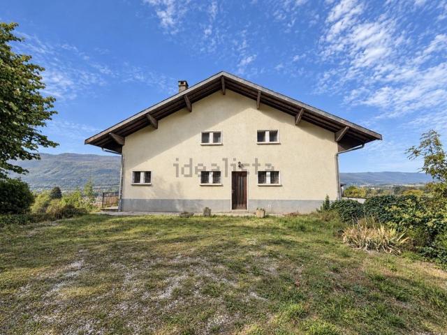 Maison, Seyssel