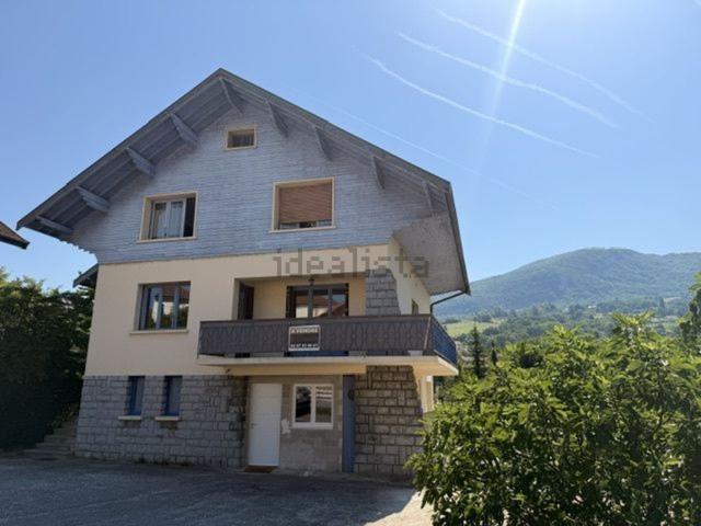 Maison, Seyssel