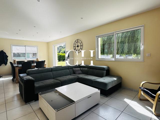 Maison familiale de 165 m2 Secteur recherché de Landéhen 2 176m2 de terrain