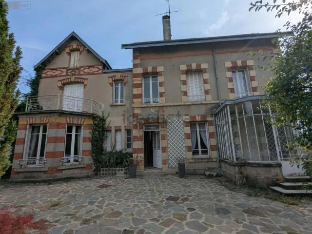 Maison, Sedan