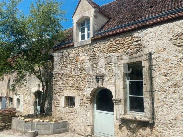 Maison, Sées
