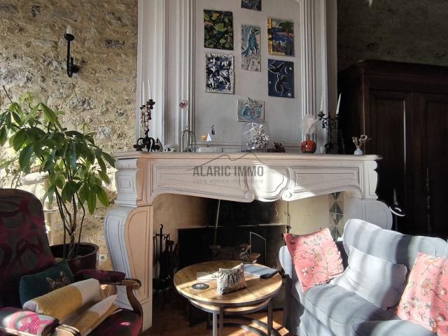 Maison Seigneuriale avec grande terrasse panoramique et gara 185m² Fabrezan