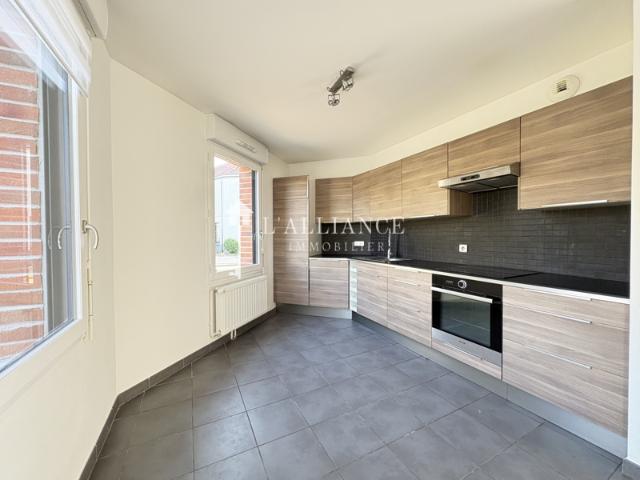 Maison semi individuelle 4 Chambres sur LEZENNES