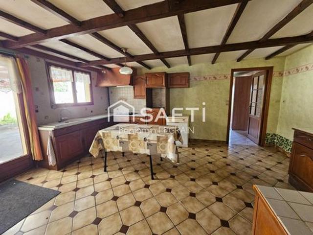 Maison semi individuelle 6p, 3 ch,115m² sur 1310m² avec jardin + garage double + atelier