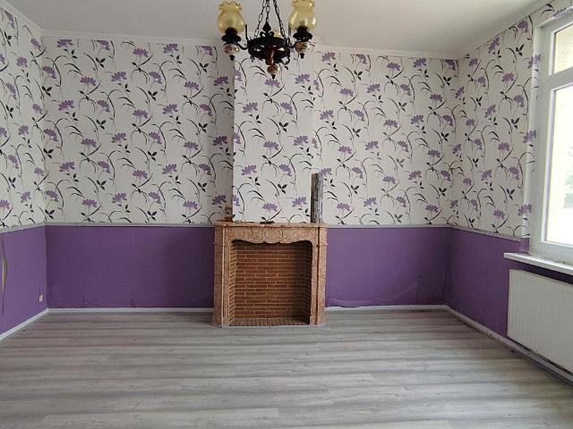 Maison semi individuelle de 138 m² à Etroeungt