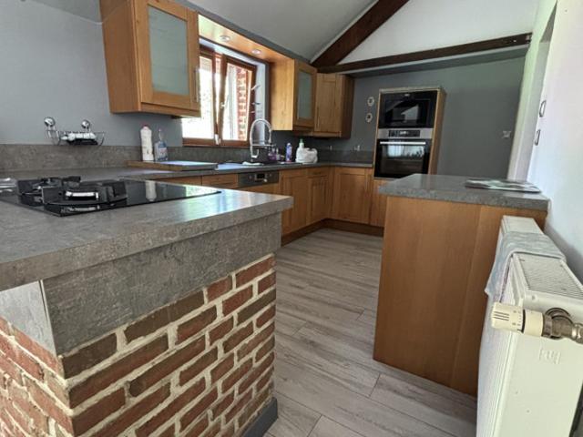 MAISON SEMI INDIVIDUELLE DE 177 m² – CONFORT, VOLUMES ET ÉCO