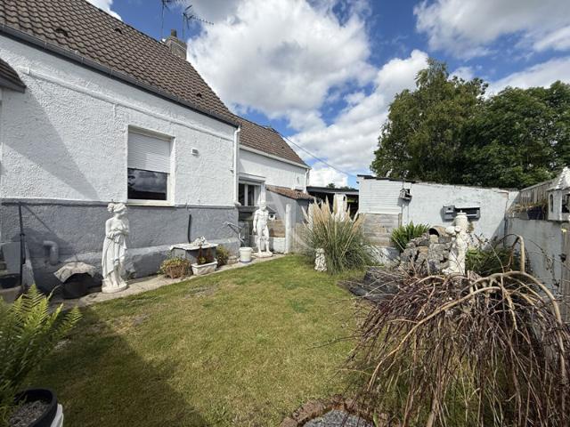 Maison semi mitoyenne 6 pièce s 122 m² ARQUES