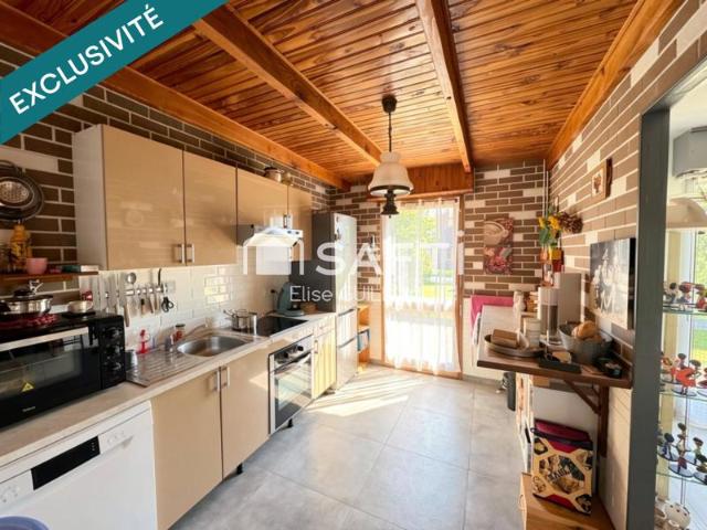 Maison semi mitoyenne de 90 m2, construite en 1980