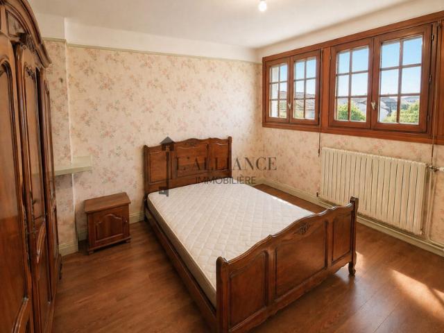 Maison semi mitoyenne proche centre ville – Confort, volumes e