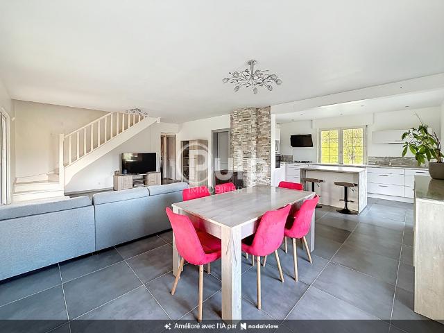 Maison semi plain pied avec dépendance et terrain