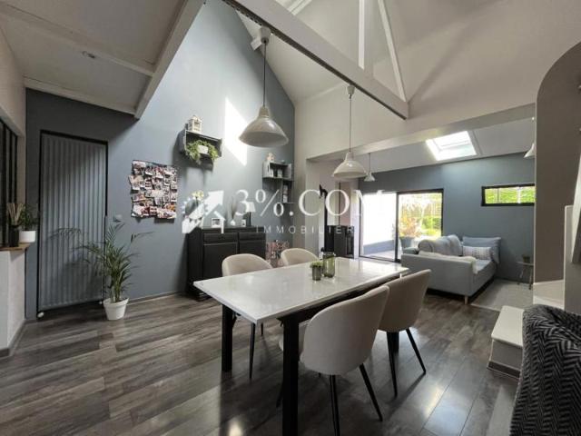 Maison semi plain pied de 130 m2 avec 4 CH + garage + jardin