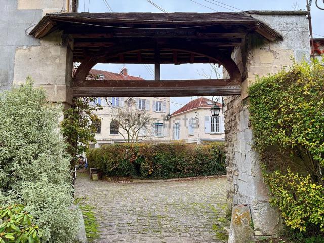 Maison, Senlis